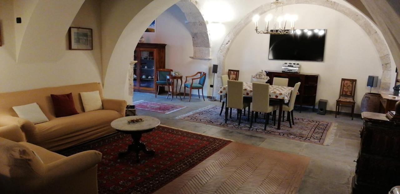 فندق Il Palazzotto إيسيرنيا المظهر الخارجي الصورة