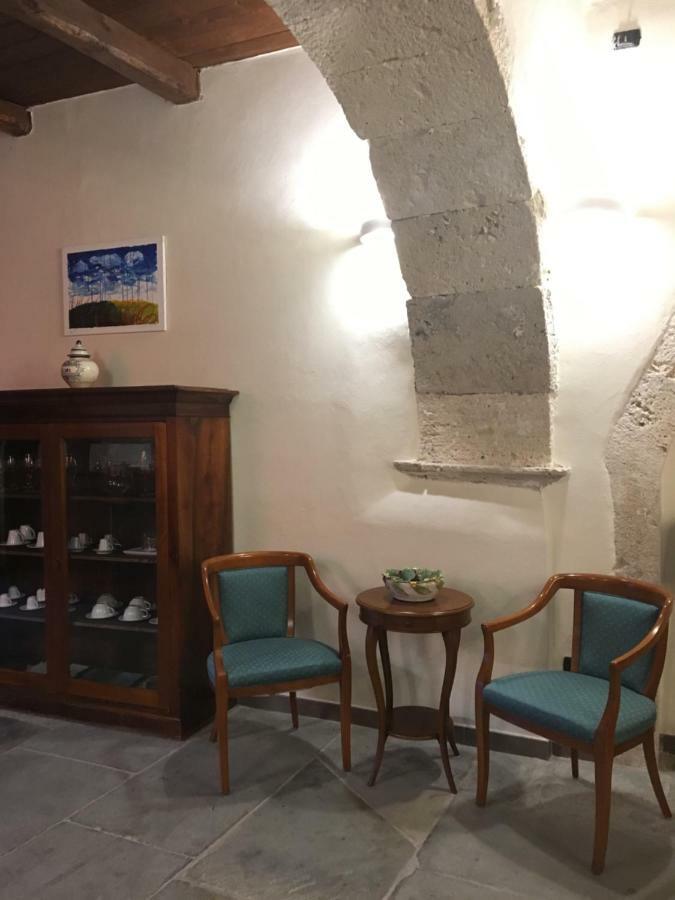 فندق Il Palazzotto إيسيرنيا المظهر الخارجي الصورة